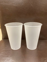 โหลดรูปภาพลงในเครื่องมือใช้ดูของ Gallery Plastic Bubble Tea Cup Polished (500ml/17oz) (500 cups).

